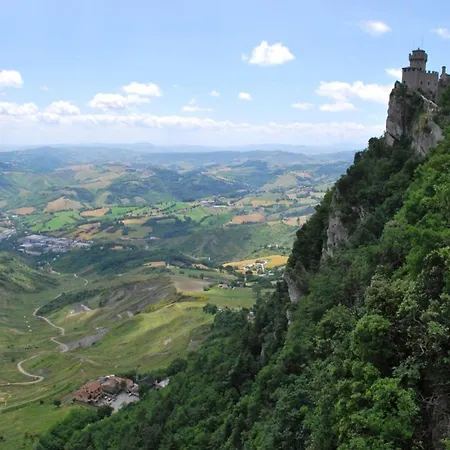 Ca Piero Mit Pool Bis 12 Personen * Urbino